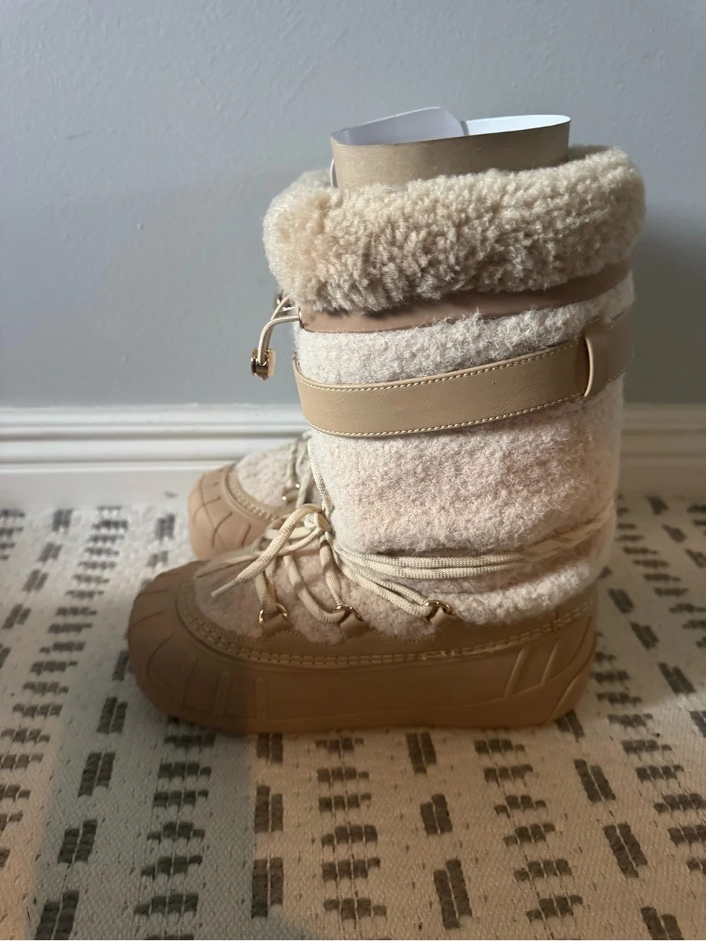 Zara Cream Shearling-Trim Winter Lace-Up Boots